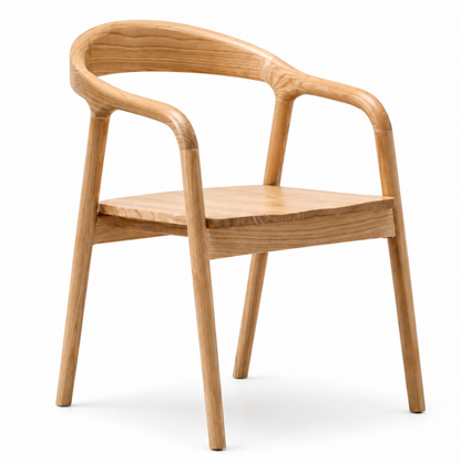Chaise Design Isa – Bois Massif Clair, Dossier Enveloppant et Accoudoirs