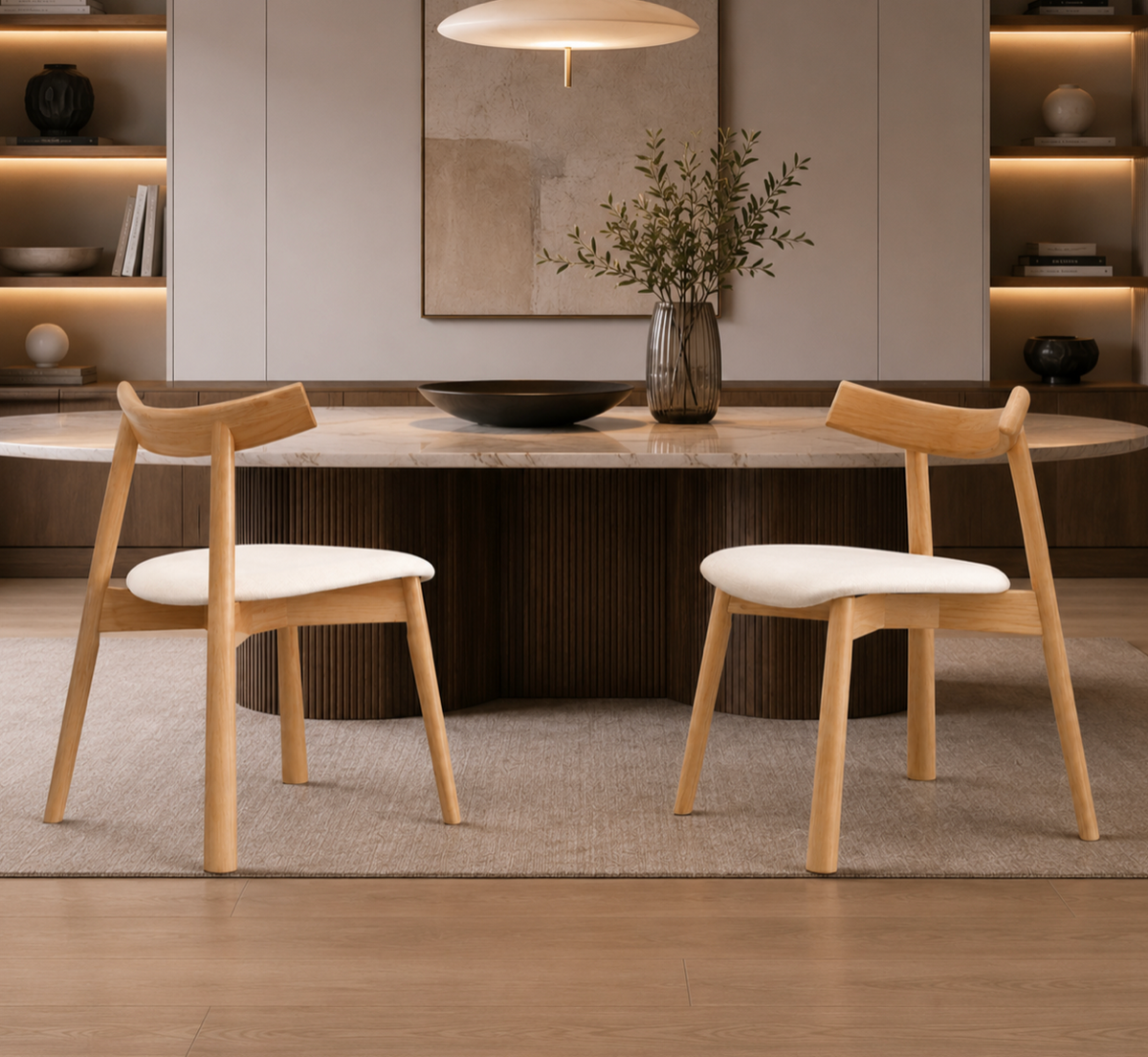 Chaise Design Alix – Bois Massif Clair, Assise Rembourrée en cuir Blanc